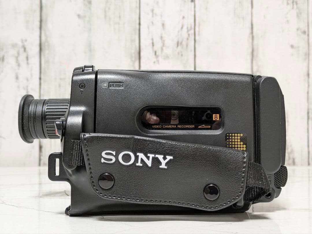【美品】SONY　CCD-TR250　Video8　8mm対応　豪華セット
