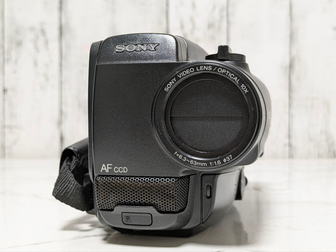【美品】SONY　CCD-TR250　Video8　8mm対応　豪華セット