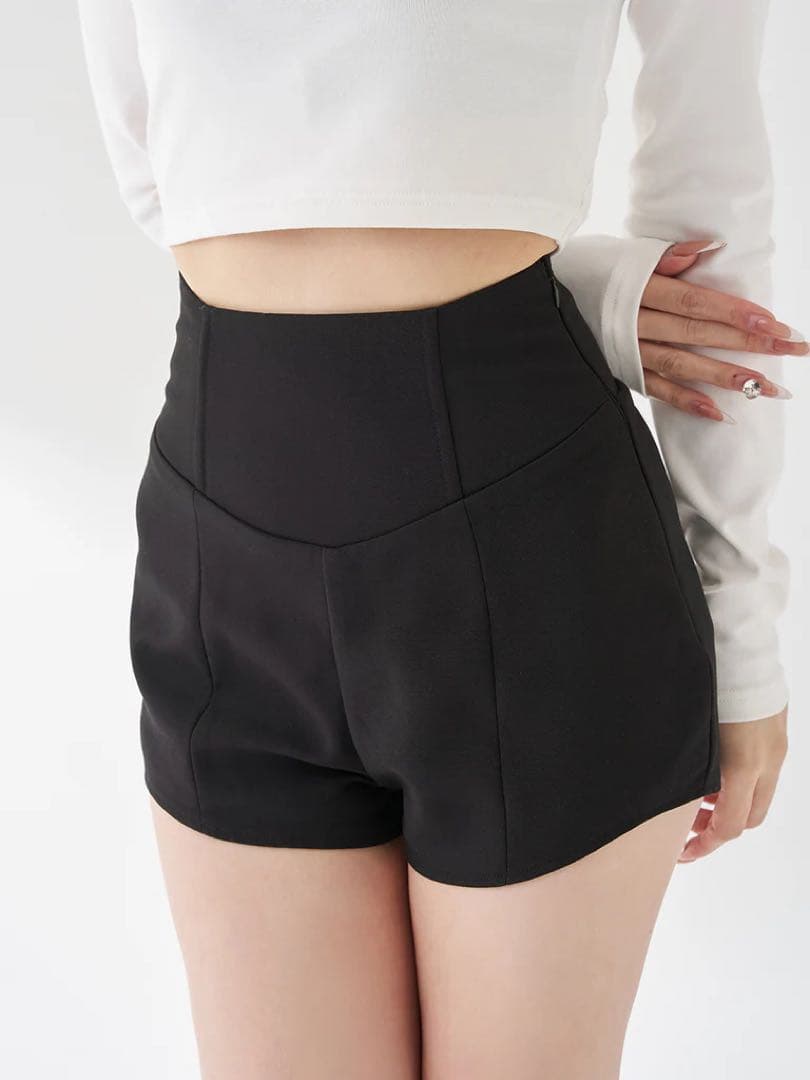 新品タグ付 ダーリッチ 美シルエットショートパンツ フリー ブラック 黒 F