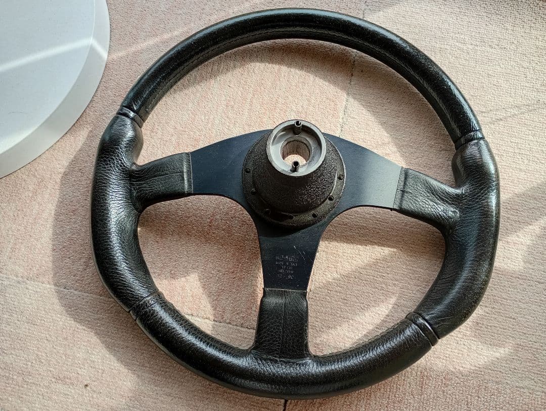 ローバーミニのボス付きMOMO ステアリング