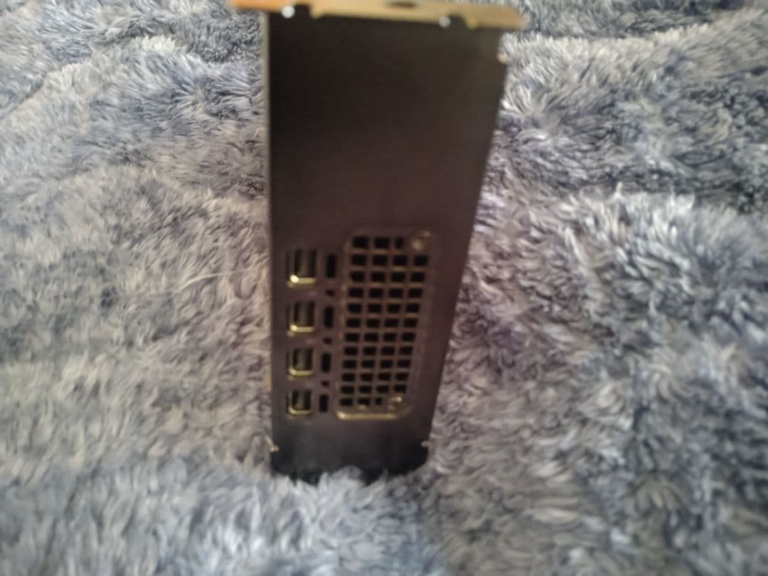 グラフィックボード・グラボ・ビデオカード Nvidia RTX A2000 6GB