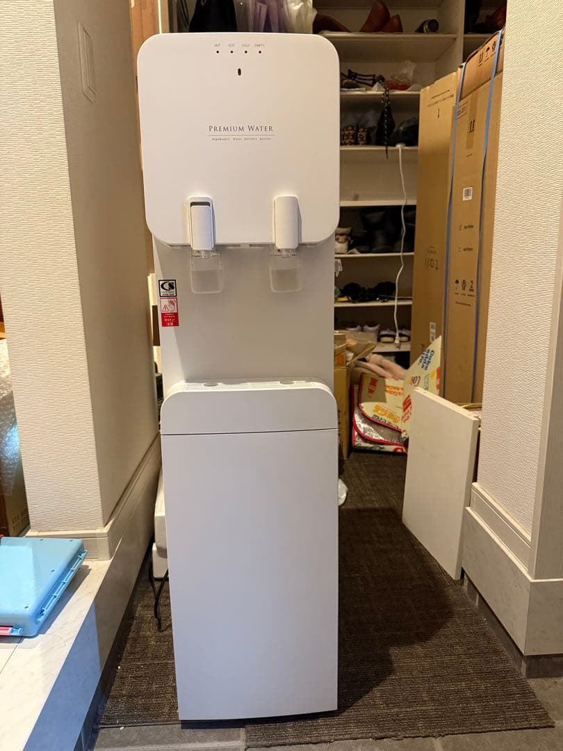 PREMIUM WATER 　スタンド型　ウォーターサーバー　今月中に処分