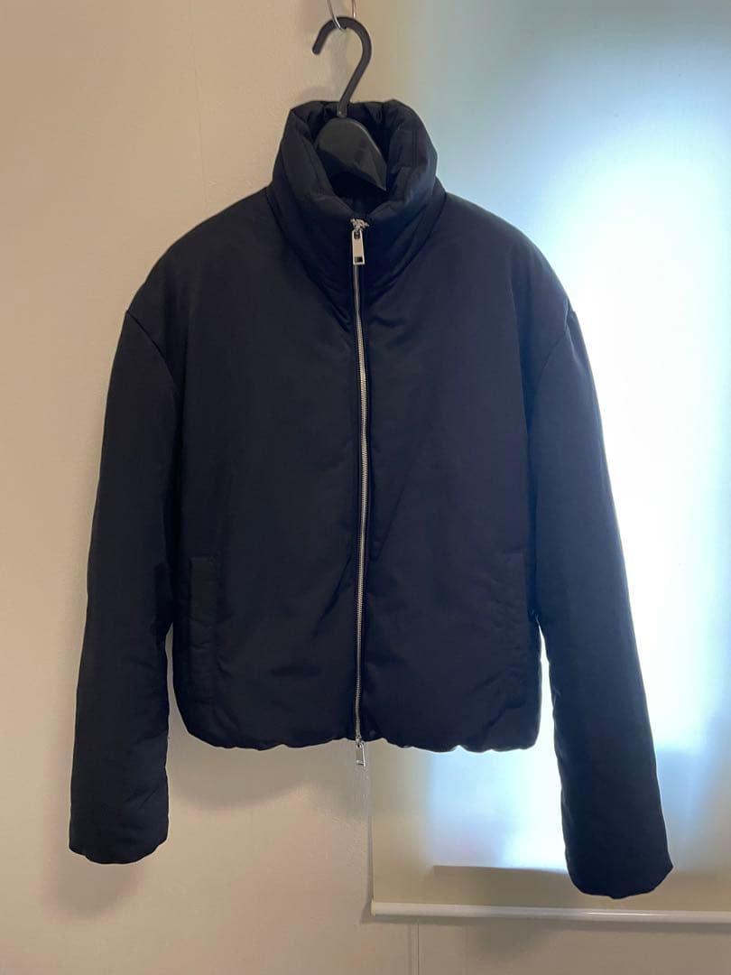 ZARA ブラック ショート丈ダウンジャケット