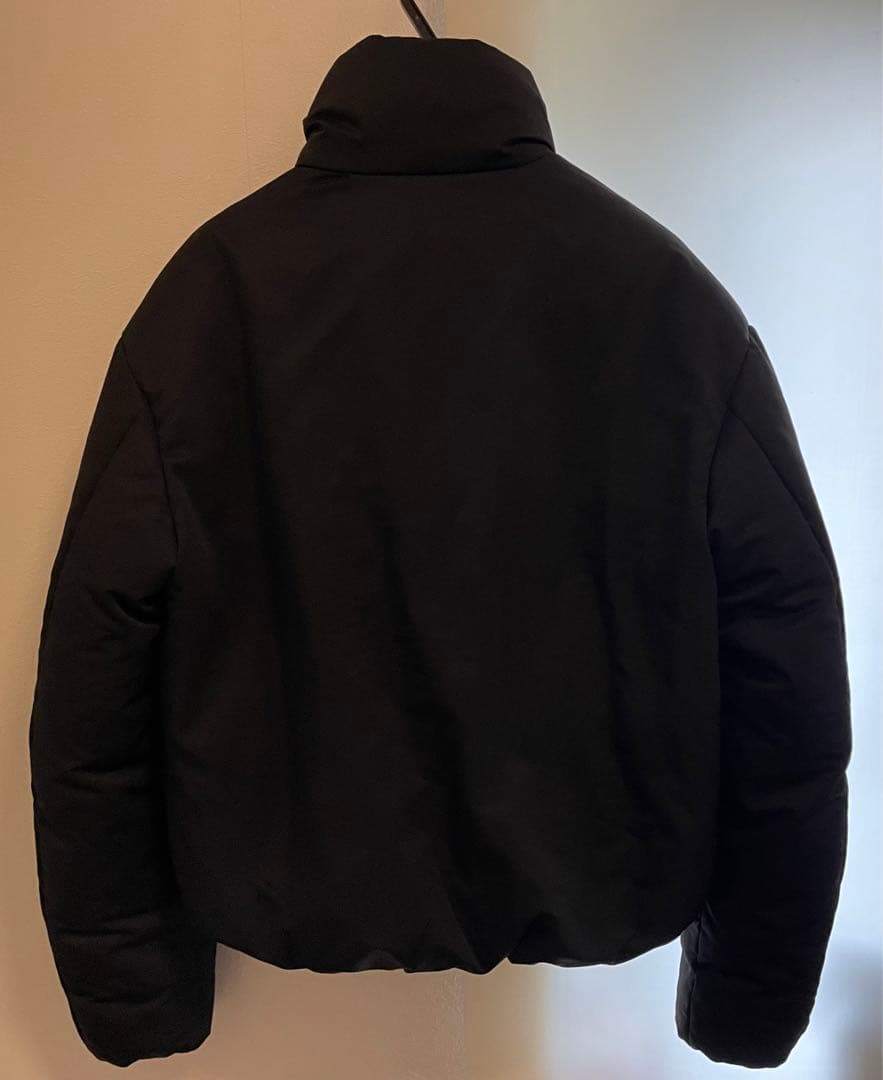 ZARA ブラック ショート丈ダウンジャケット