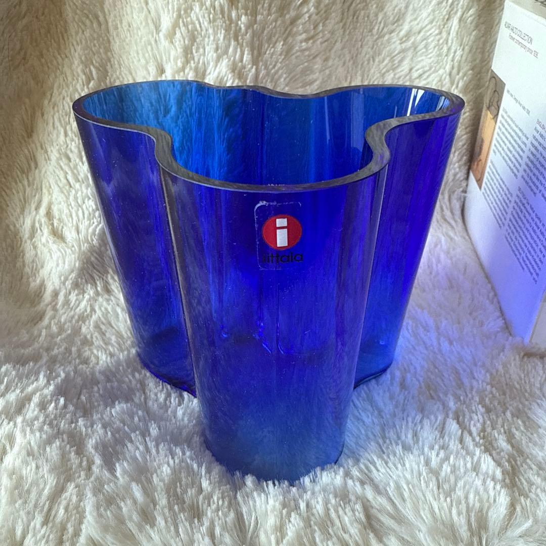 【新品未使用】イッタラ アアルトベース フラワーベース 95mm ブルー　花瓶