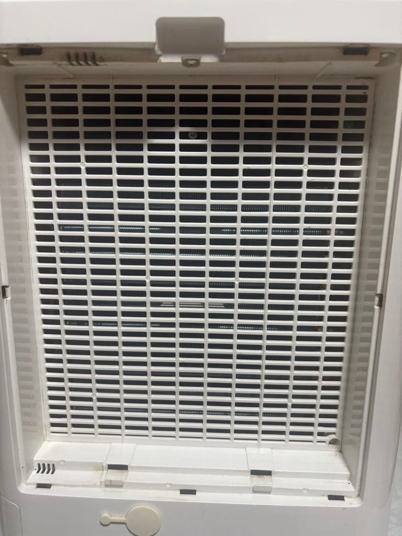 【動作品】SHARPプラズマクラスター除湿機 CV-EF120