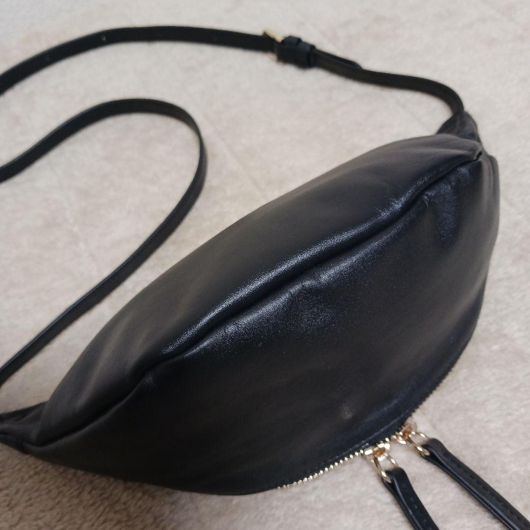 【極美品】BEARDSLEY ビアズリー 2.718牛革クロスボディバッグ 黒色