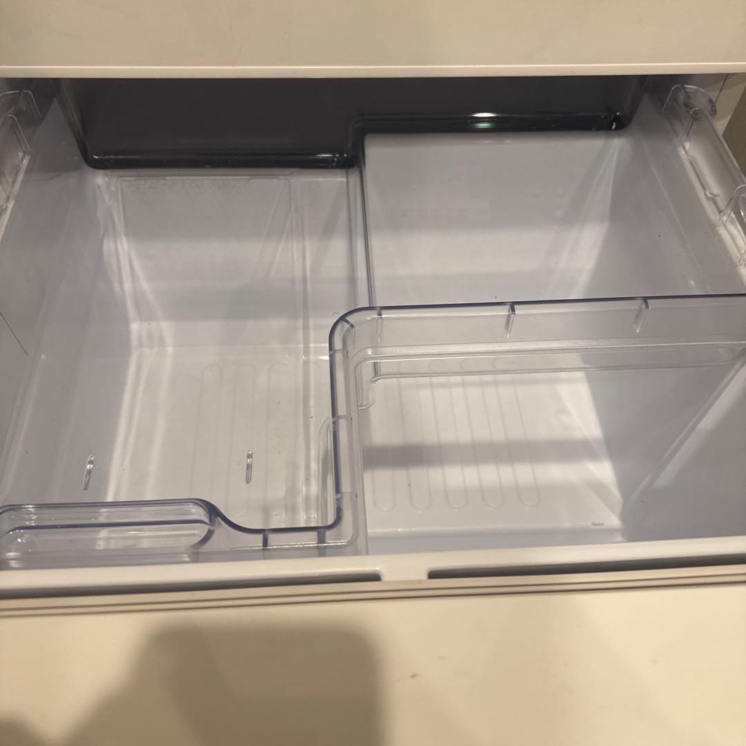 【値下げ交渉歓迎】シャープ　冷凍冷蔵庫 SJ-G417J-W 2022年製