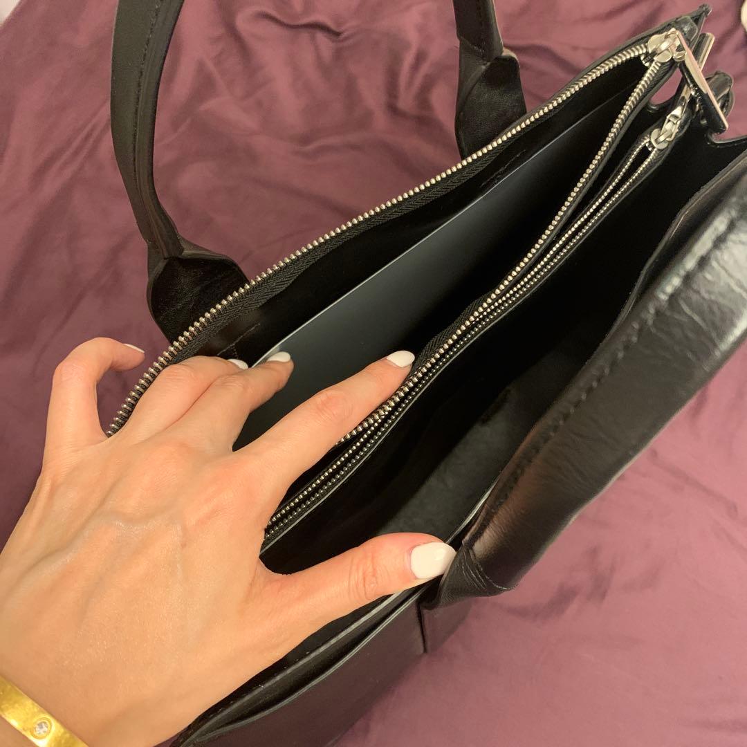 Theory 本革バッグ黒