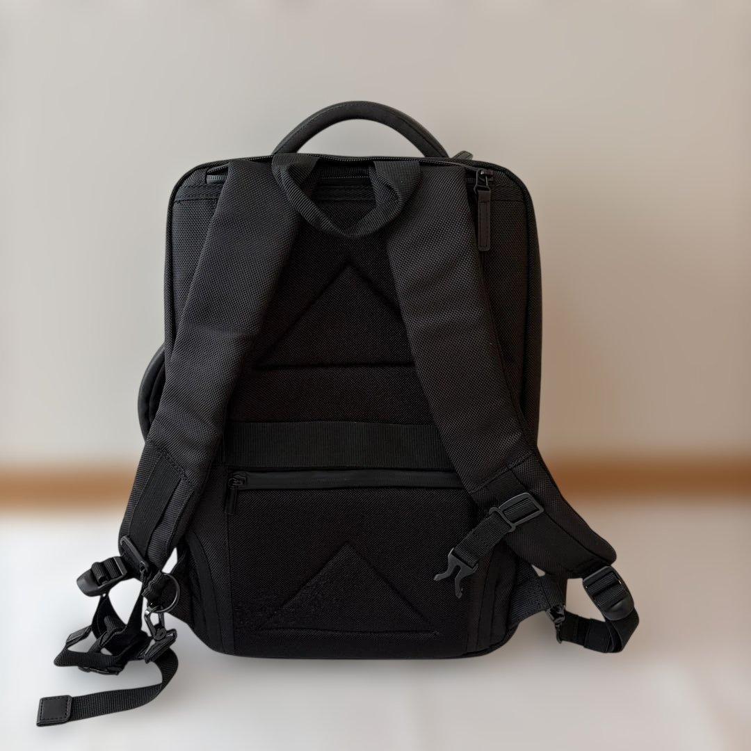 美品　SIMCLEAR TSUNAGU BAGSQUARE MINI GR