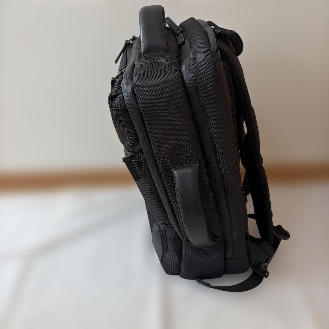 美品　SIMCLEAR TSUNAGU BAGSQUARE MINI GR