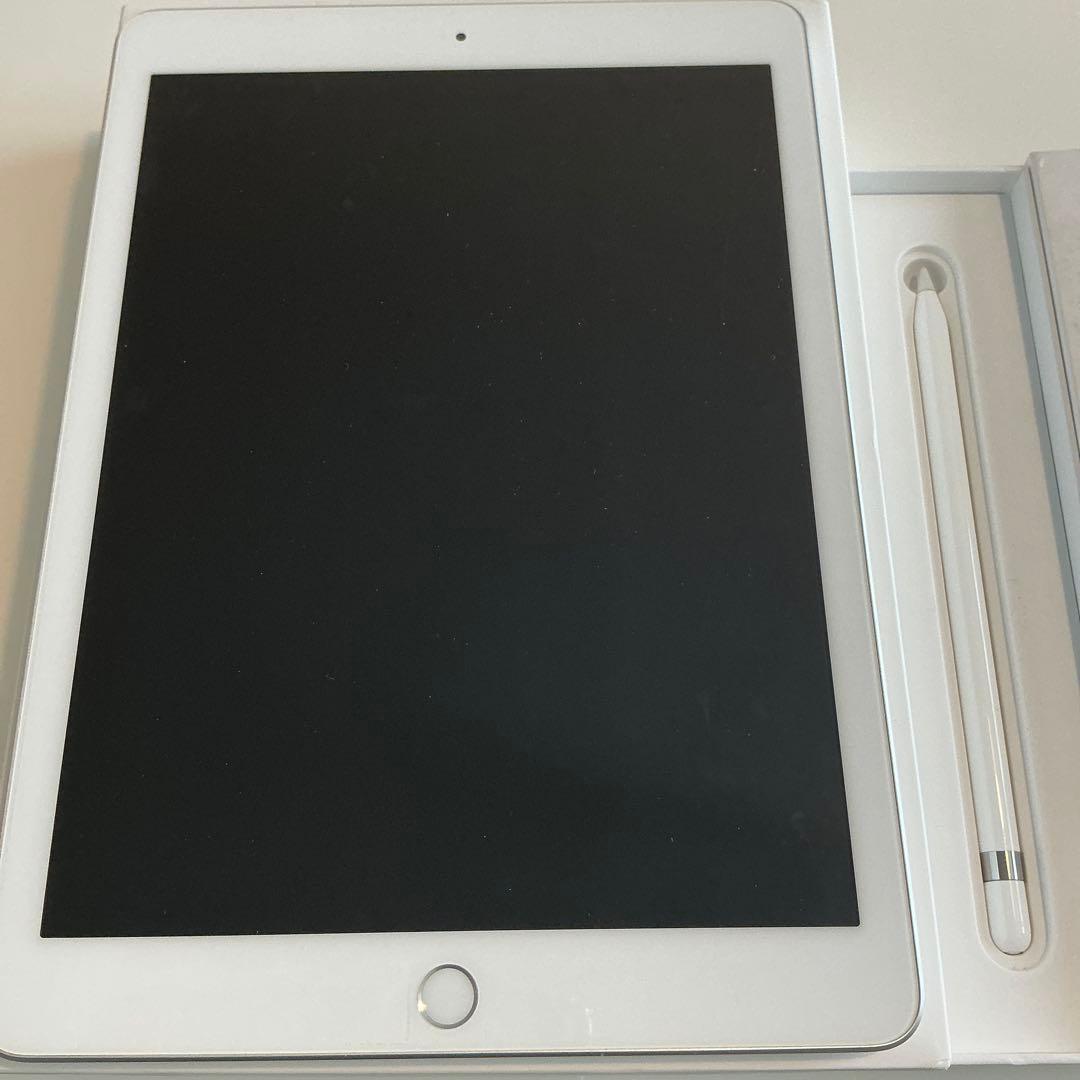 iPad 第6世代 Wi-Fi 128GB本体 + Apple Pencil 1