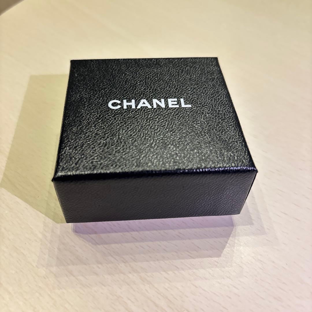 【美品】シャネル　CHANEL シルバーネックレス ロゴチャーム付き