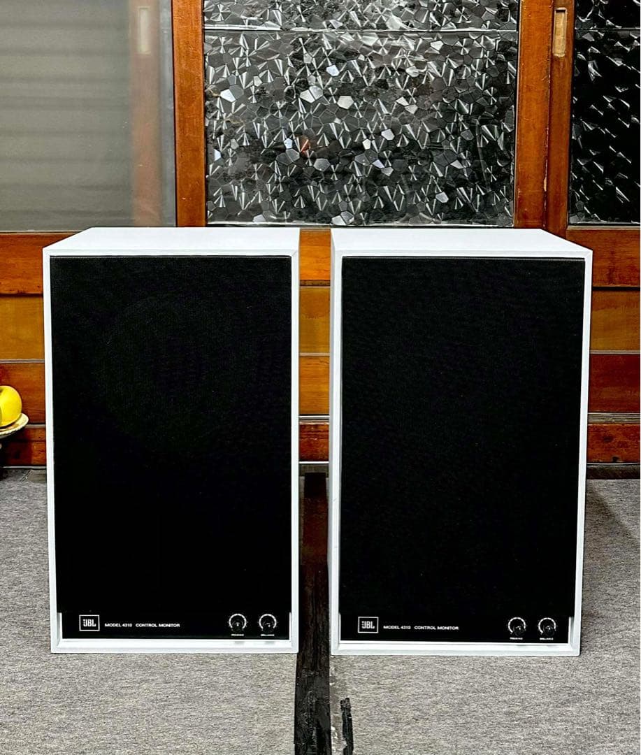 JBL 4310 スピーカーペア。動作品（美品)