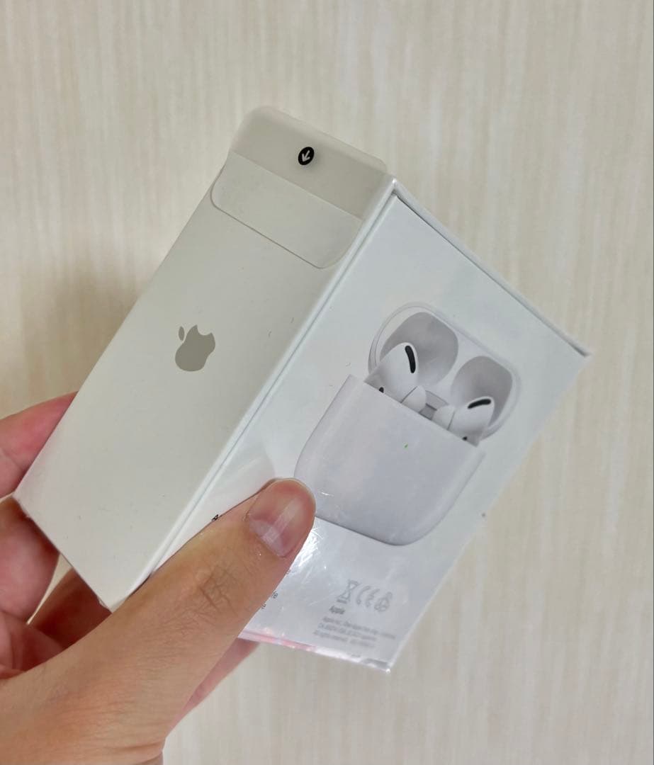 今だけ値下げ Apple AirPods Pro 新品未開封 ワイヤレスイヤホン