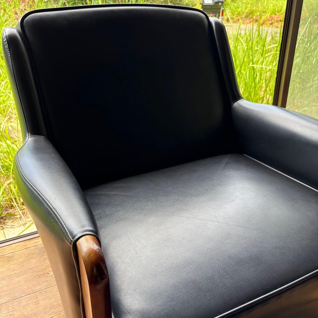 K*p様 ヴィンテージ 木肘ソファ 黒 1人掛け ソファ シンプル モダン