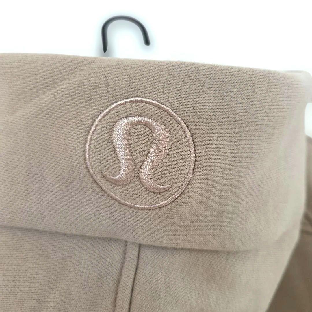 完売色　Lululemon Scubaオーバーサイズ　フルジップフーディ