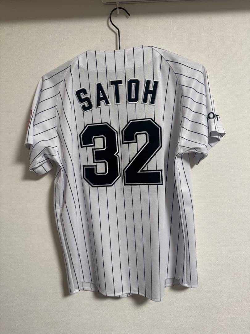 千葉ロッテマリーンズ　佐藤都志也　ユニフォーム　32 Mサイズ　MIZUNO