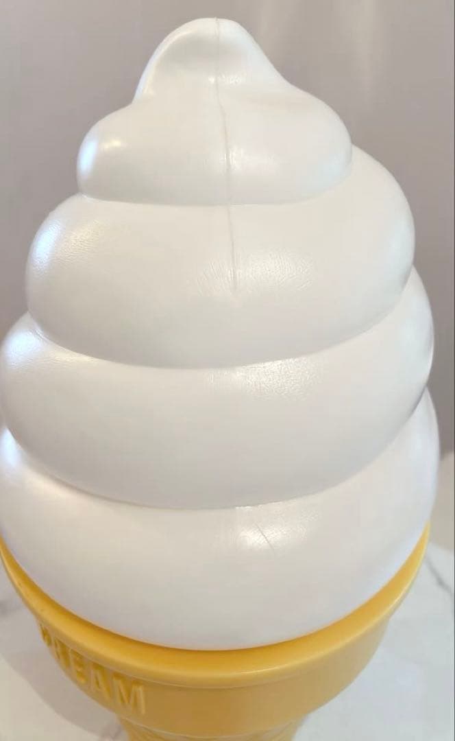 ソフトクリーム　ライト　照明　ランプ