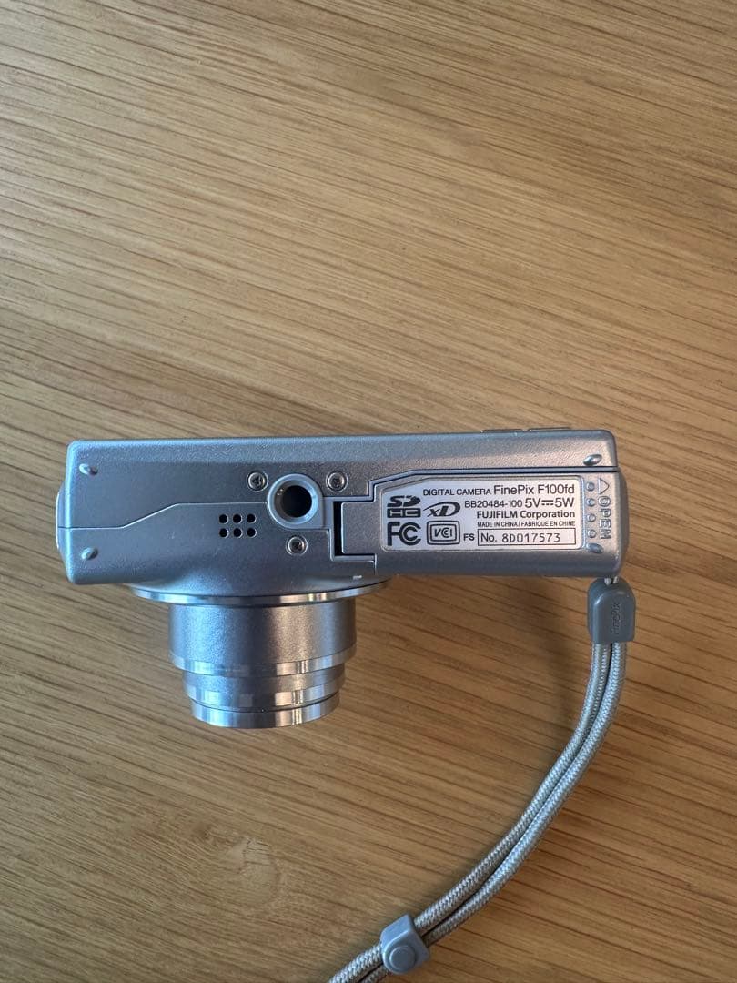 Fujifilm FinePix F100fd SX シルバー