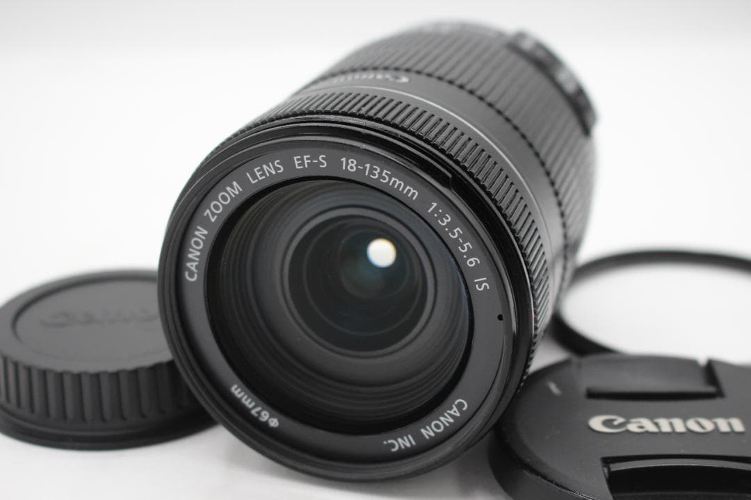 Canon EF-S 18-135mm F3.5-5.6 IS◆ 3006