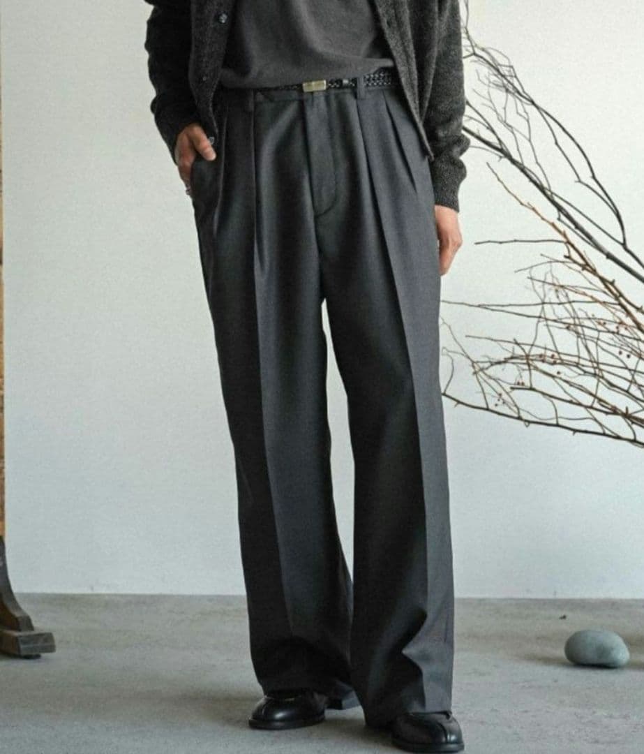 【shiun】STRAIGHT TUCK TROUSERS ・XSサイズ