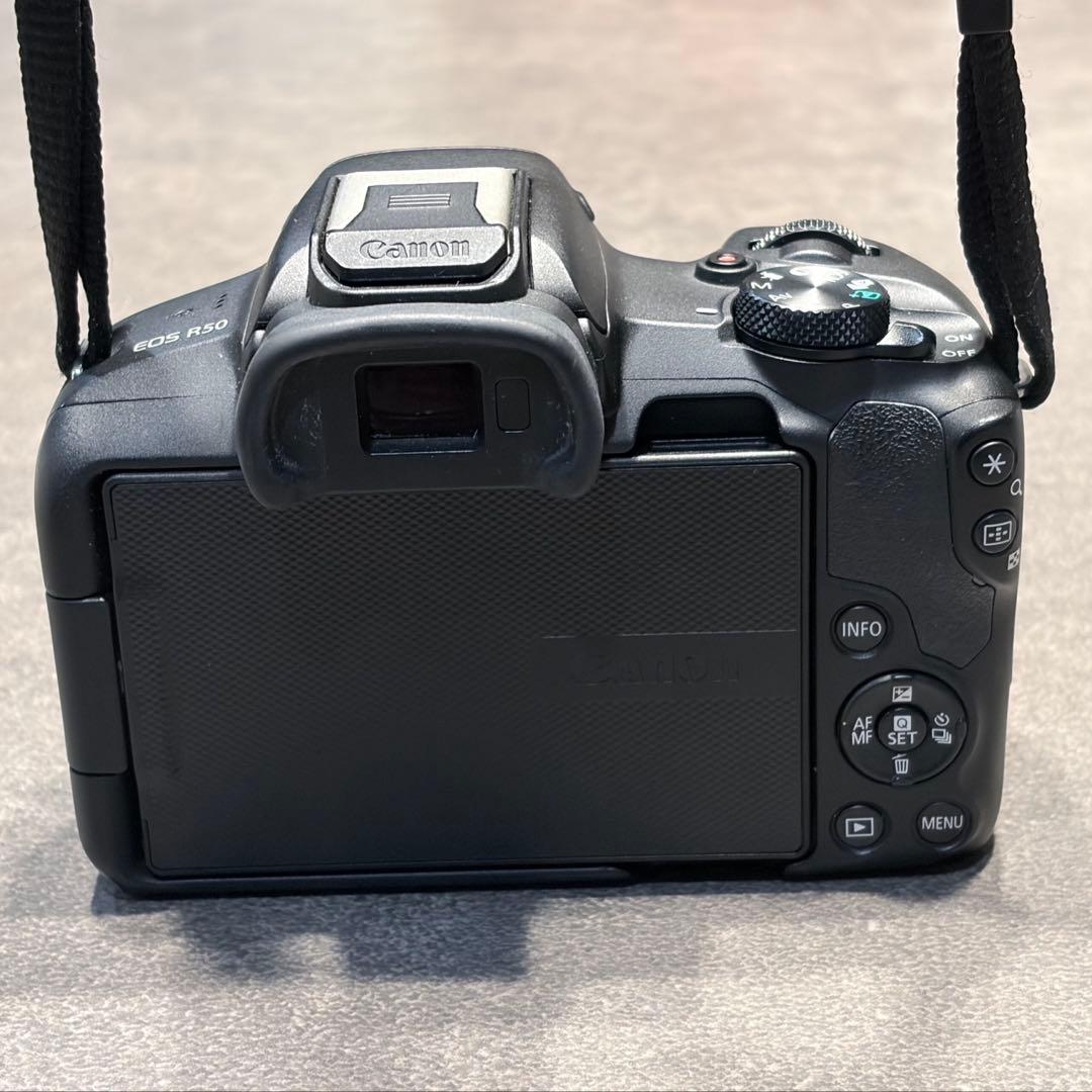 Canon EOS R50 ボディ（ブラック）