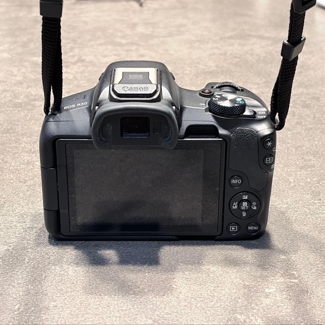 Canon EOS R50 ボディ（ブラック）