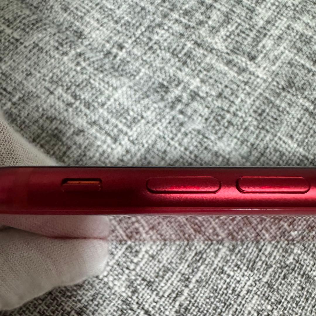 (美品)iPhone SE2 レッド 128GB 本体 ケース付き