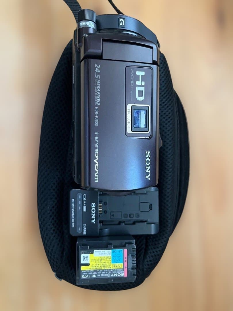 SONY HDR-PJ800 ハンディカム　中古