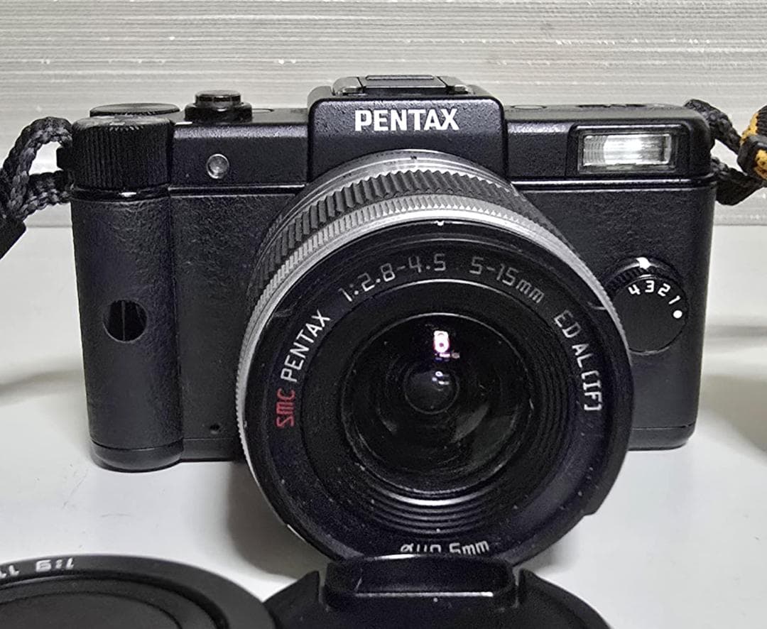 PENTAX Q一台 &Q7ミラーレスボディ 計２台&レンズ多数セット超望遠含む
