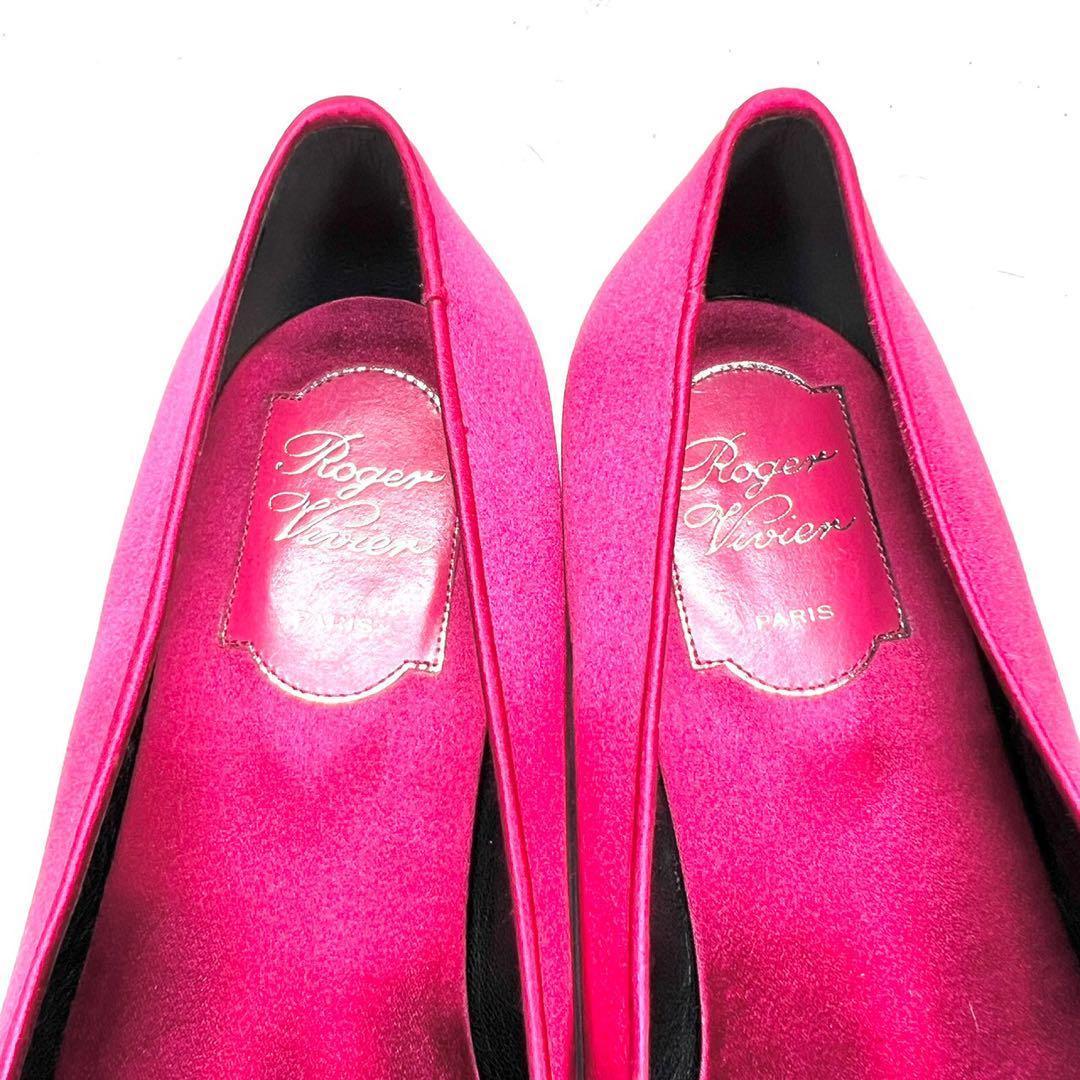 ロジェヴィヴィエ　フラットシューズ　ビジュー