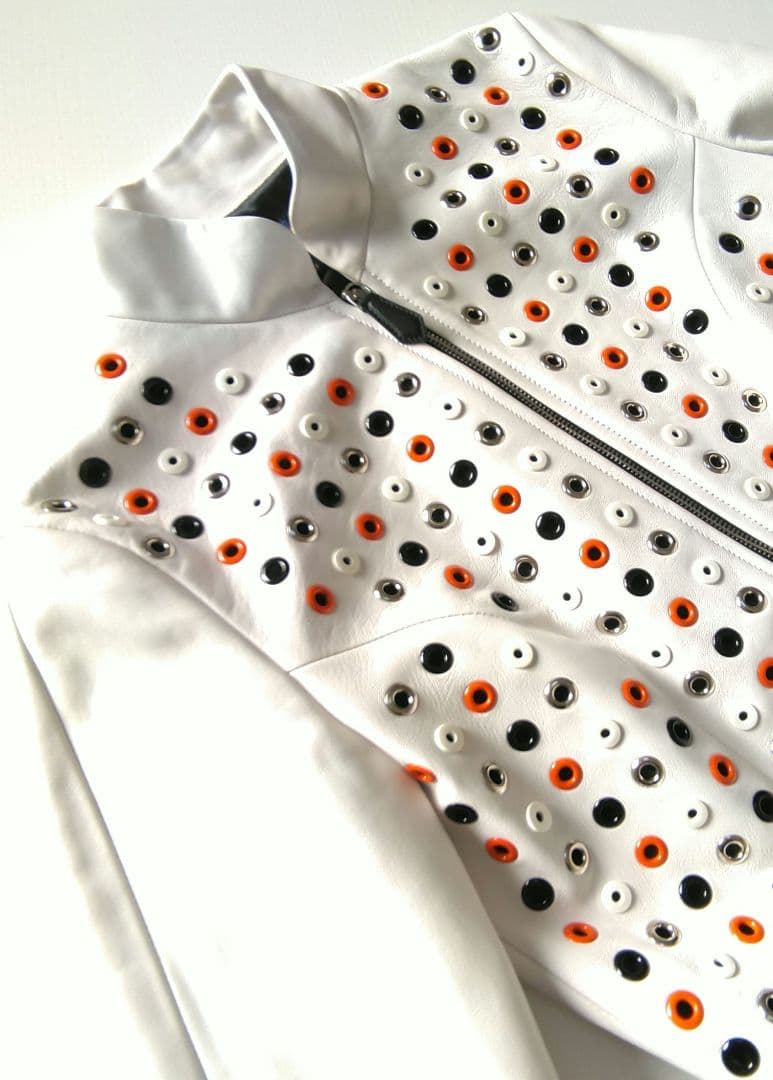 ☆*☆様 ルイヴィトン ホワイト レザージャケット スタッズ付き 36 S位