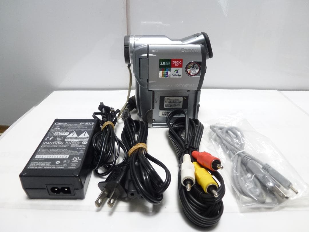 希少　動作品　キャノンビデオカメラ　DM-IXY DV M2 　Mini DV