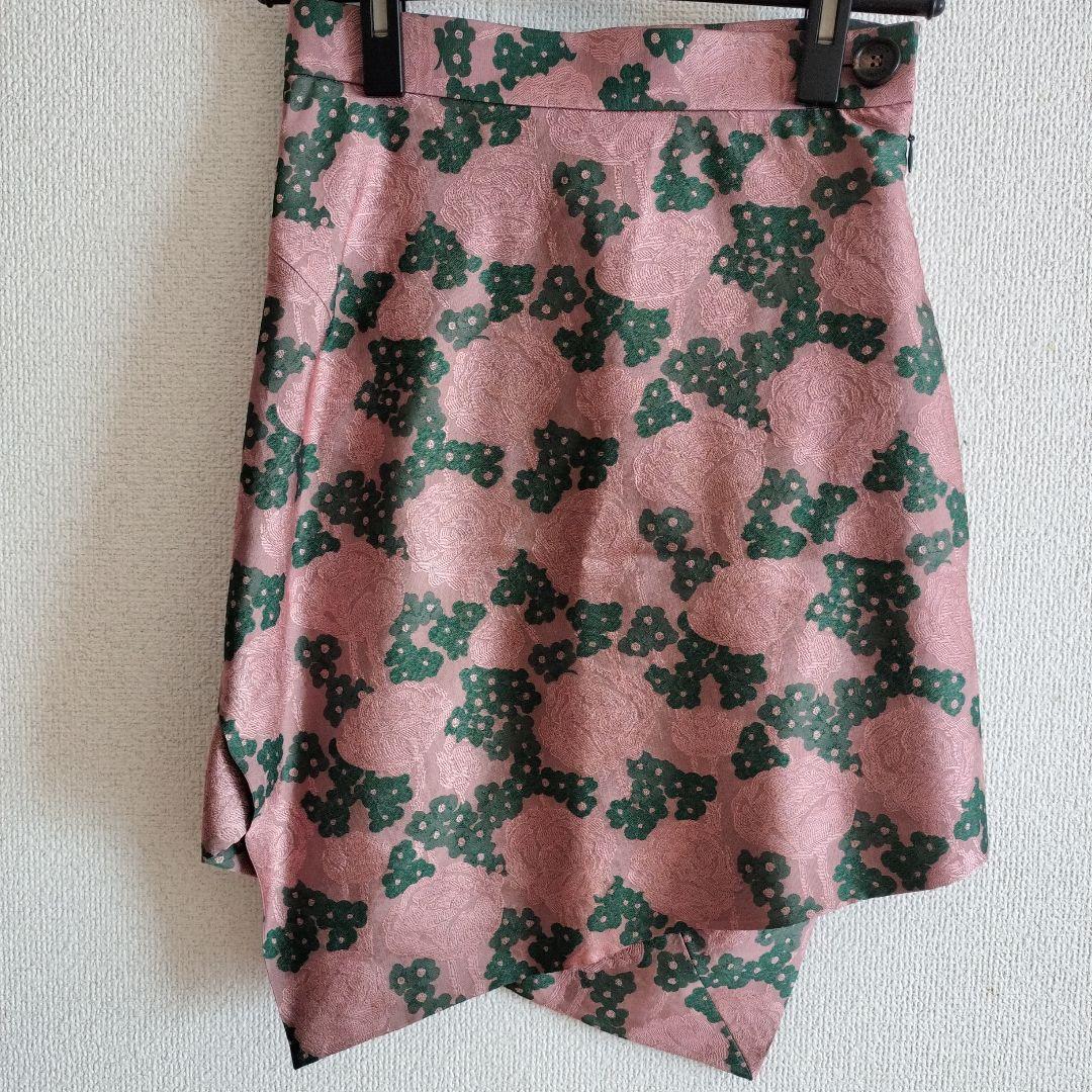 ヴィヴィアン花柄アシンメトリータイトスカート３６