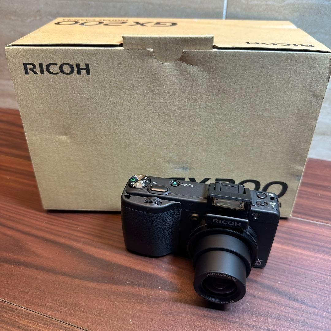 RICOH GX200 デジカメ 新品未使用 2415