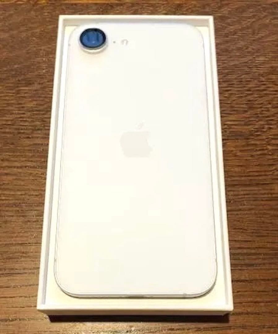 Apple iPhone16e バッテリ−100％