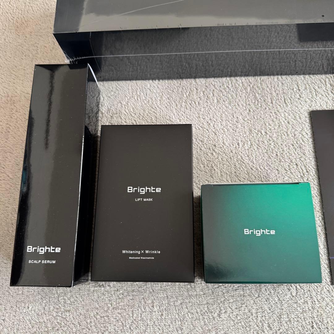 【新品未開封】ヘアアイロン Brighte 3D SILK STRAIGHT