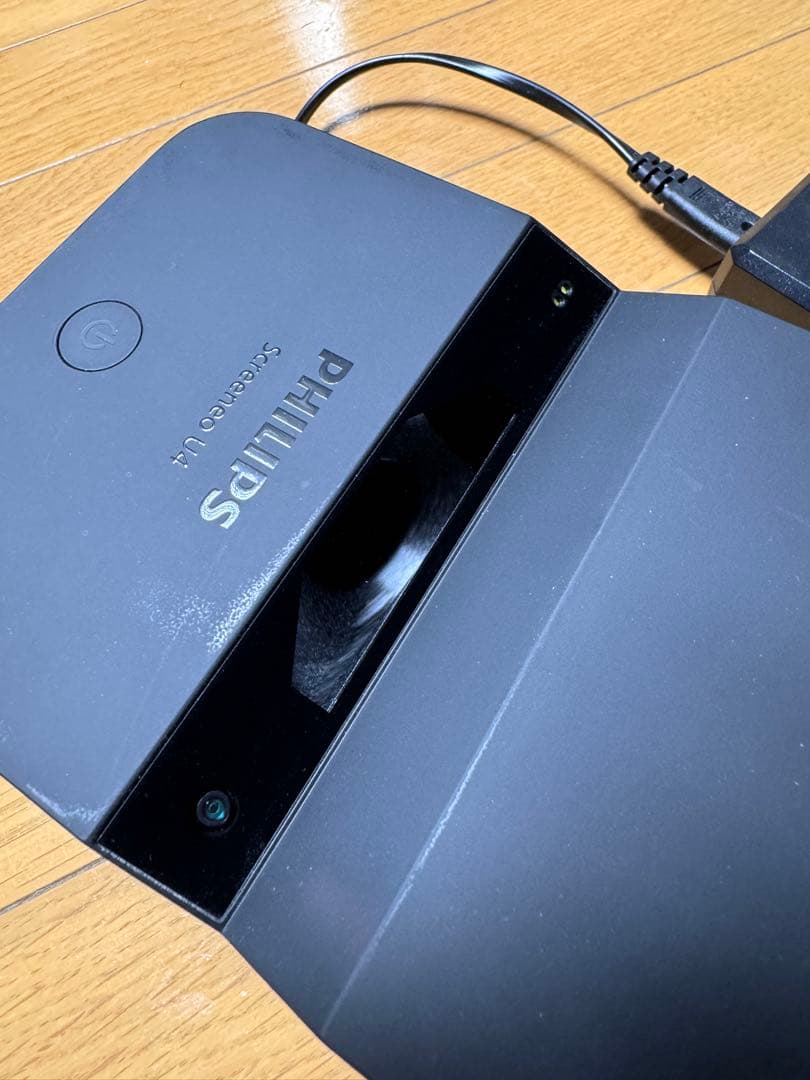 Philips Screeneo U4 超短焦点プロジェクター