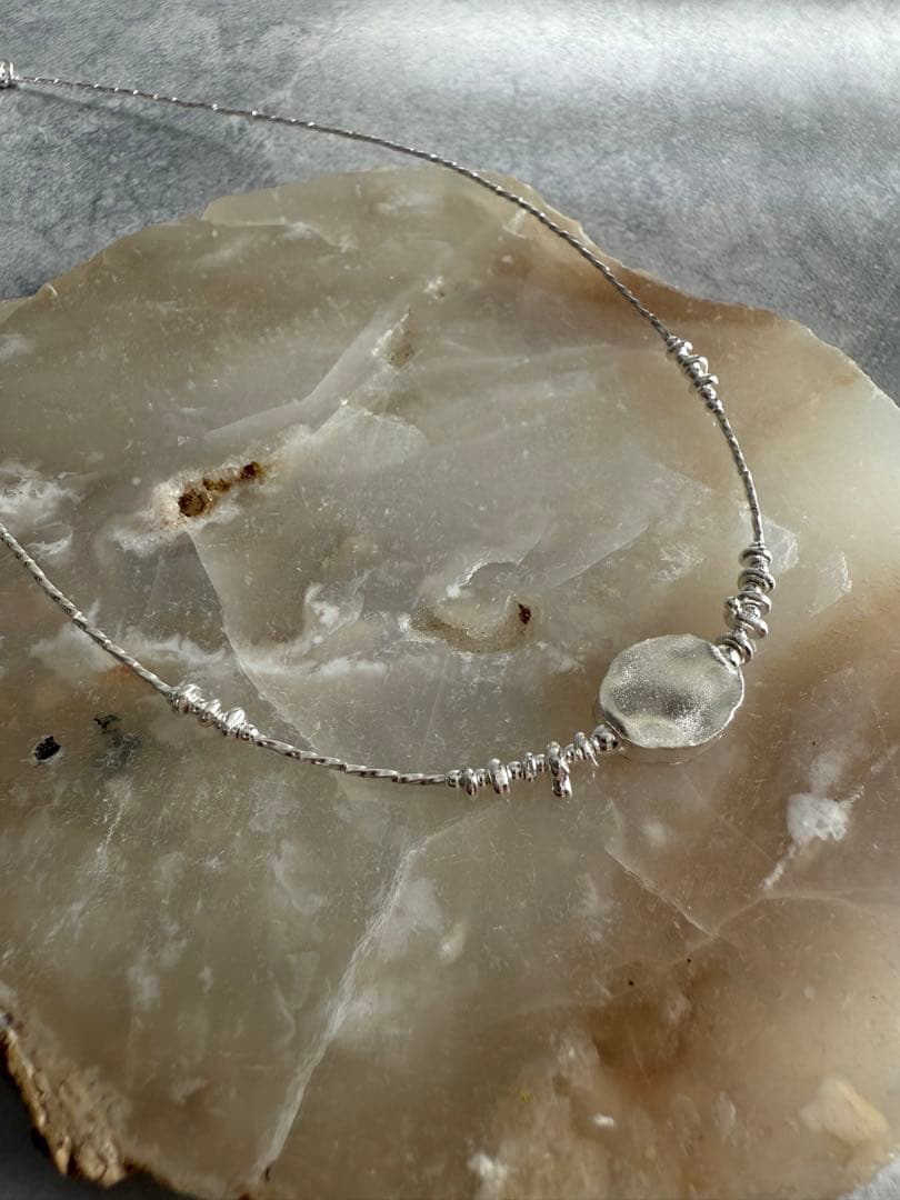 【セール中】カレンシルバー ビーズ付きネックレス
