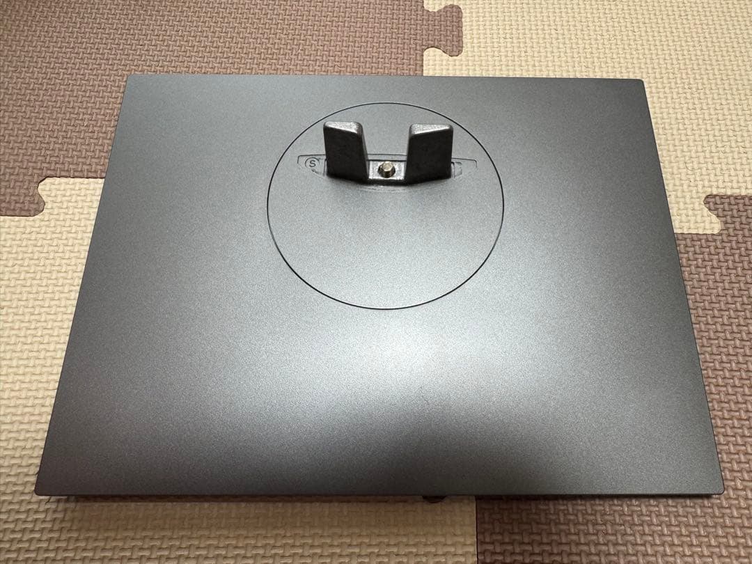 Dell U2720QM 4K モニター