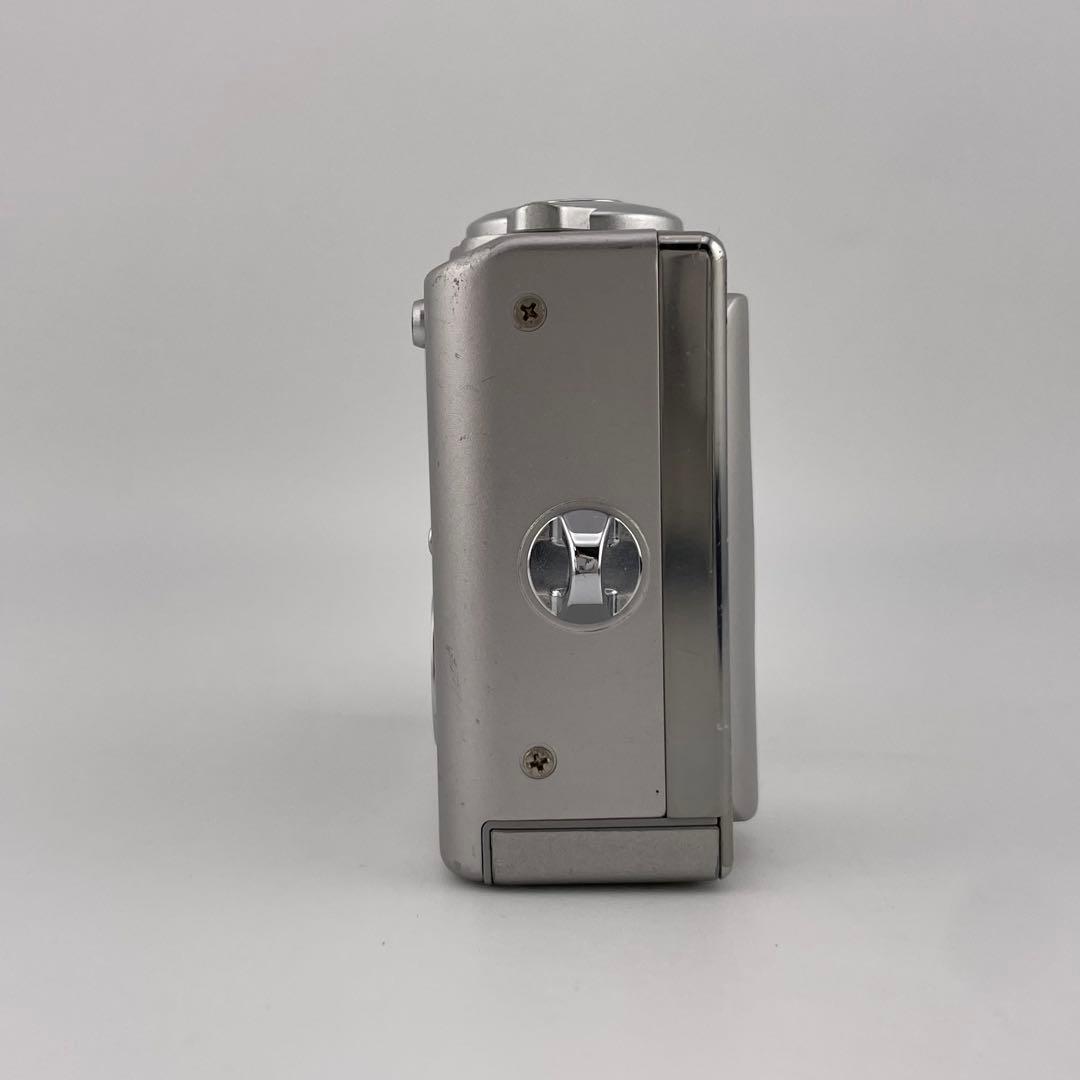 実写美⭕️【動作確認済】FUJIFILM FinePix F11 デジカメ