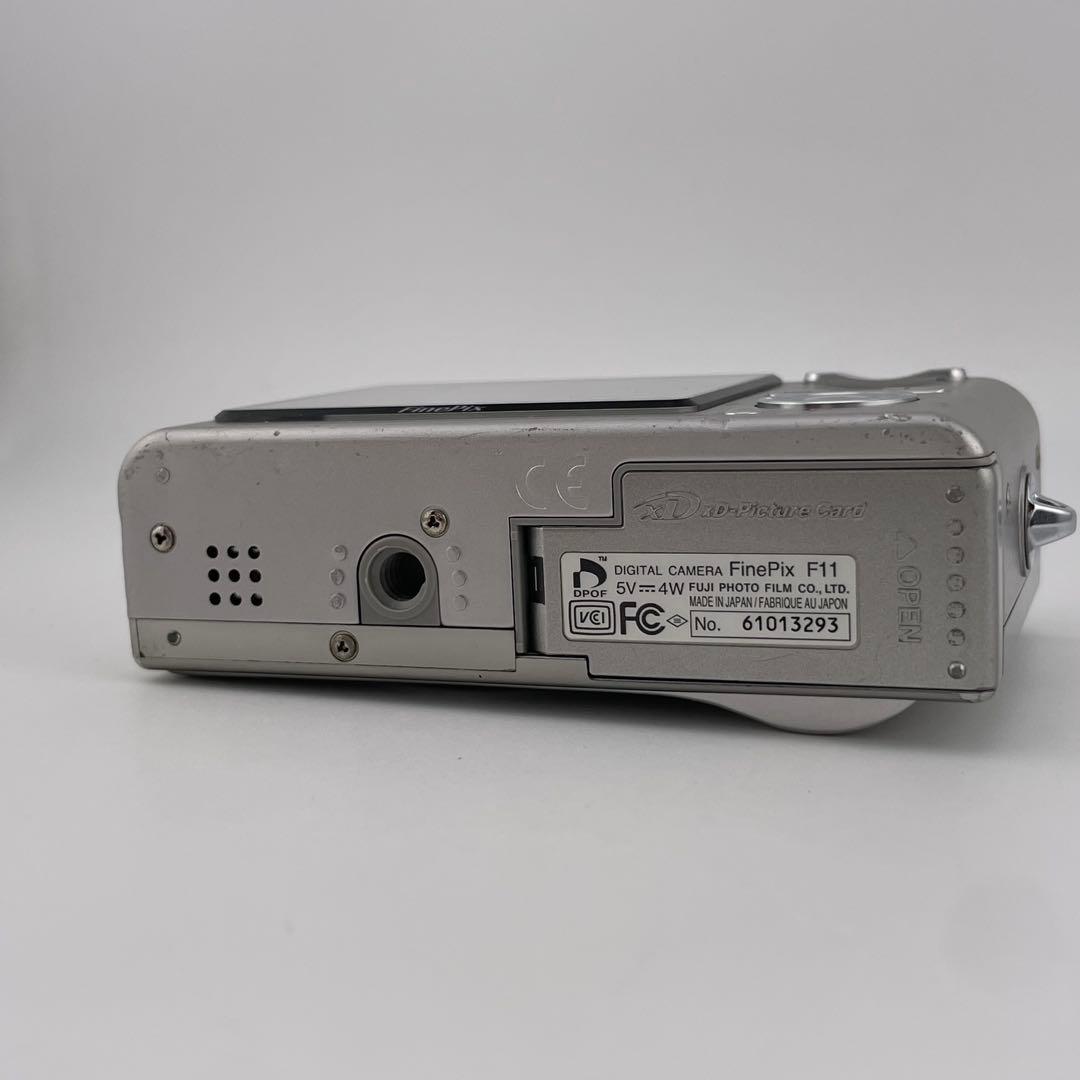 実写美⭕️【動作確認済】FUJIFILM FinePix F11 デジカメ