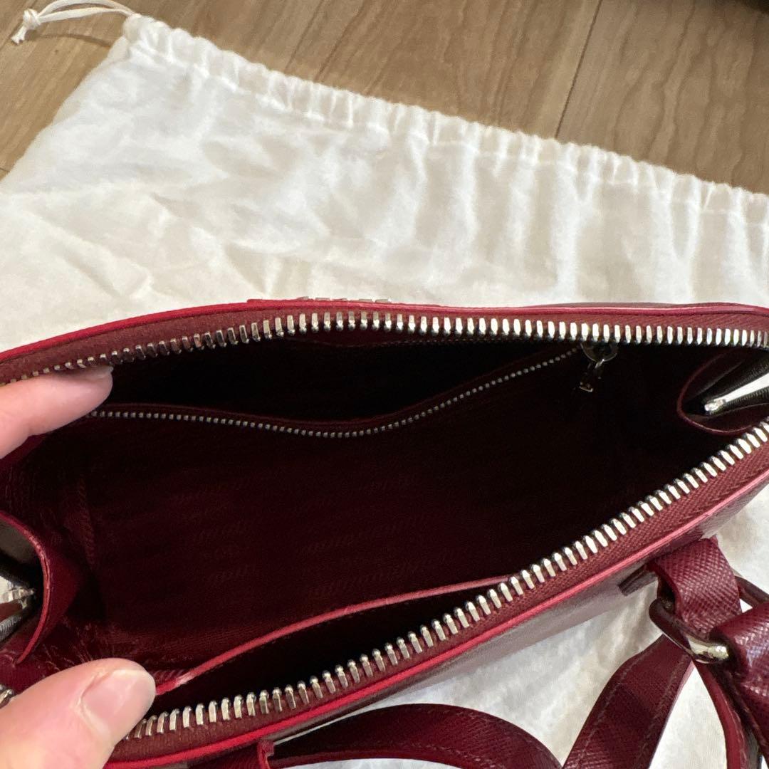 PRADA/プラダ　バーガンディ ハンドバッグ