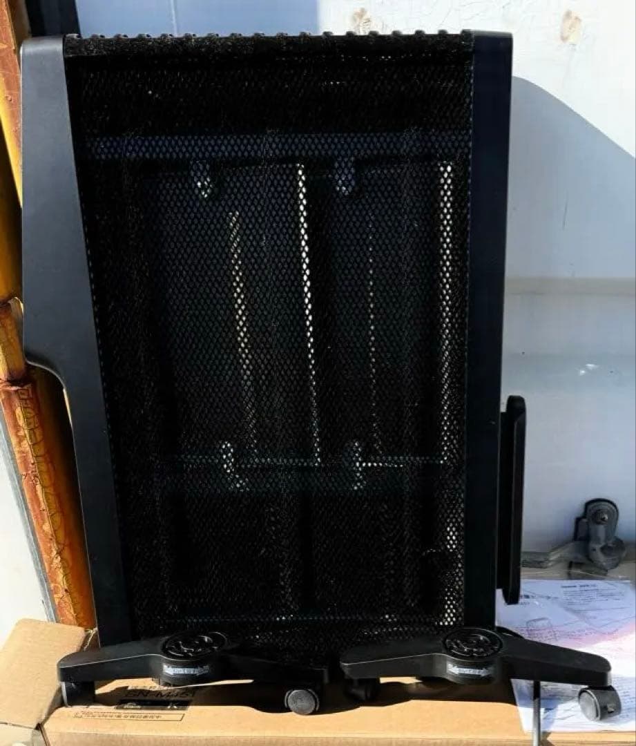 siroca シロカ　遠赤軽量ヒーター　SN-M451 ブラック　 2024年製