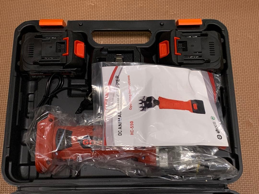 羊、馬、牛　コードレス電動バリカン　GDJOB HC-550　バッテリー2個