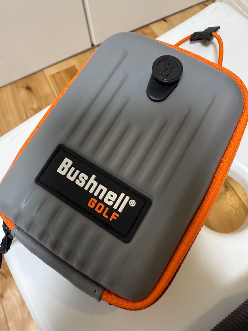 ブシュネル　ピンシーカーツアーV5　新品ケース付き