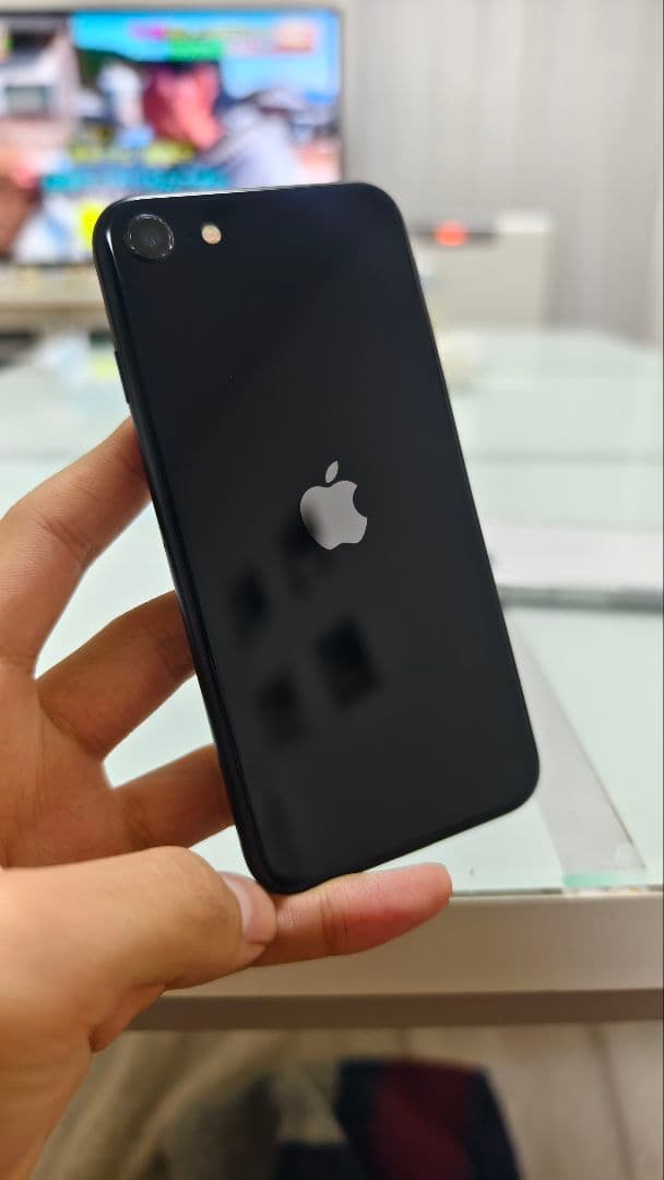 Iphone se3 128GB ブラック　SIMフリー