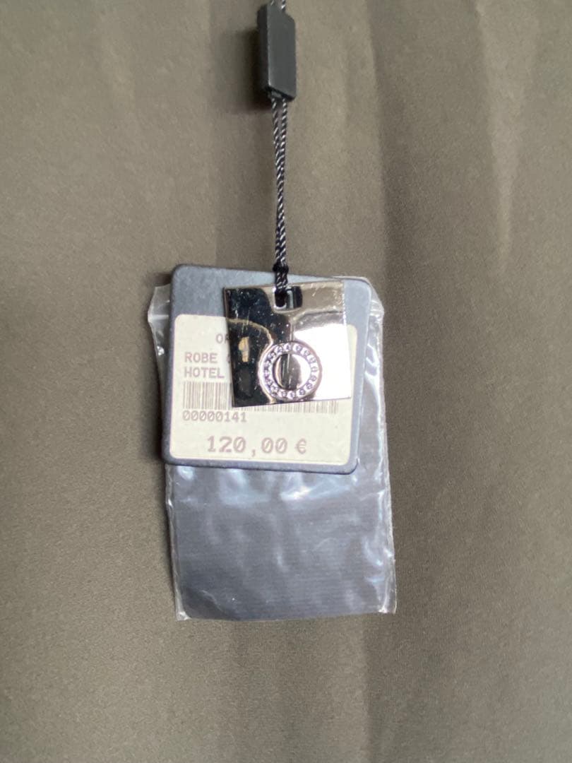 オリーブグリーン ポンチョ風長袖カットソーワンピース