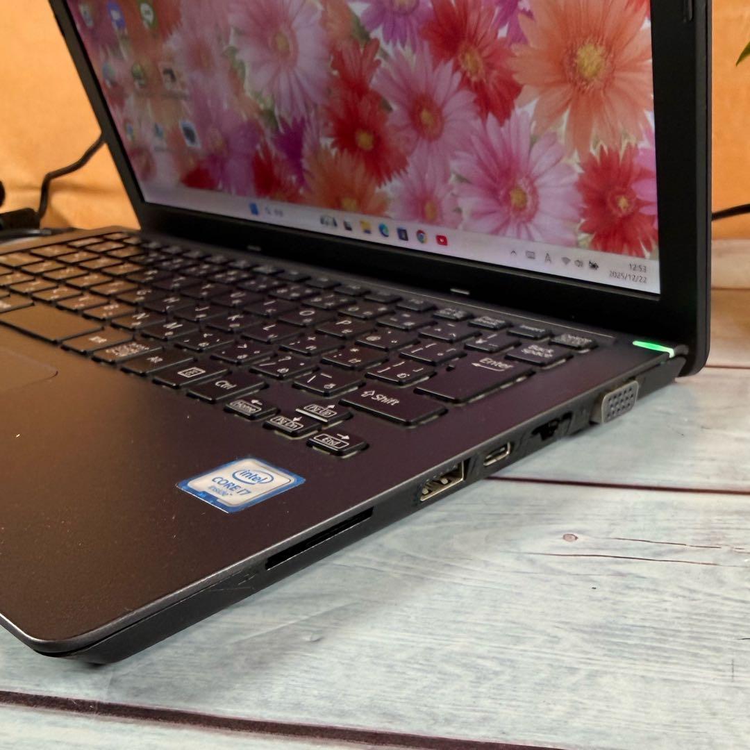 VAIO✨薄型コンパクトノートPC☘️Corei7☘️メモリ8GB☘️SSD